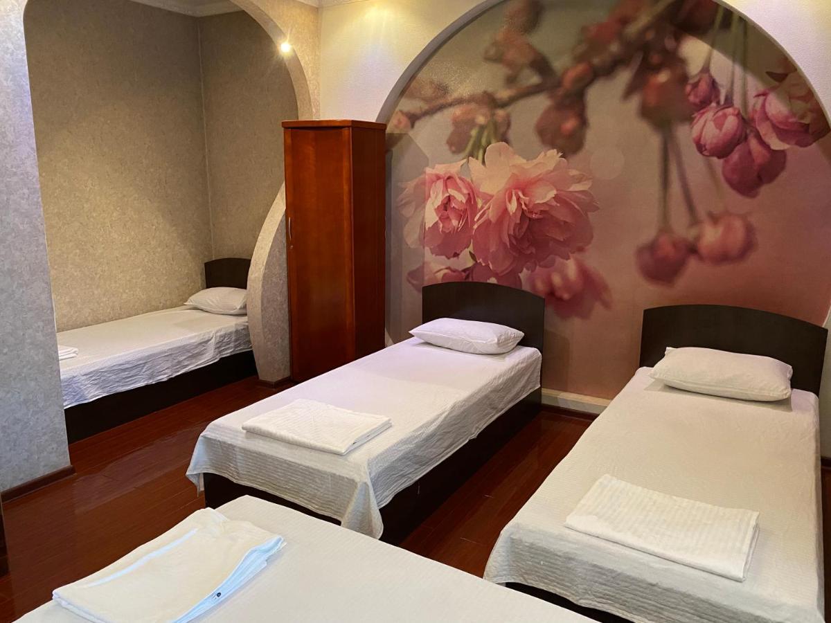 Vip Hostel Turkistan Екстериор снимка