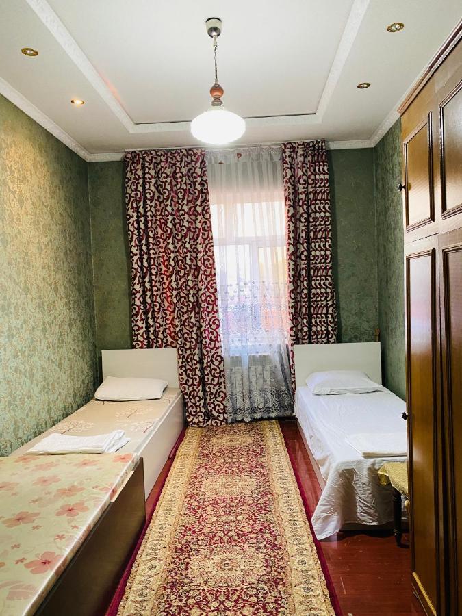 Vip Hostel Turkistan Екстериор снимка